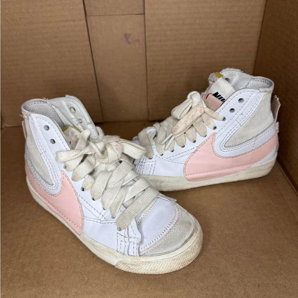 Nike Blazer Mid 77 Jumbo White Pink Oxford‎ Womens High Top